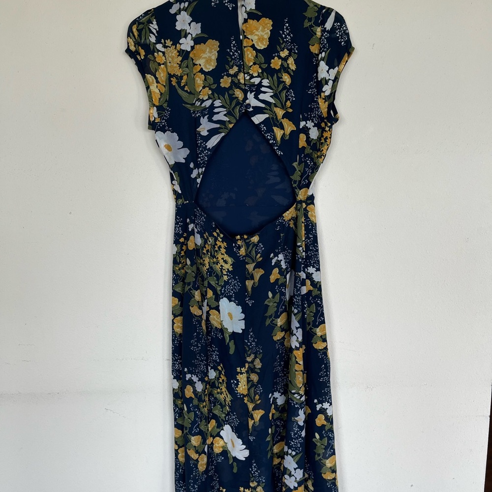 commense, size M, cap sleeve floral midi with slit